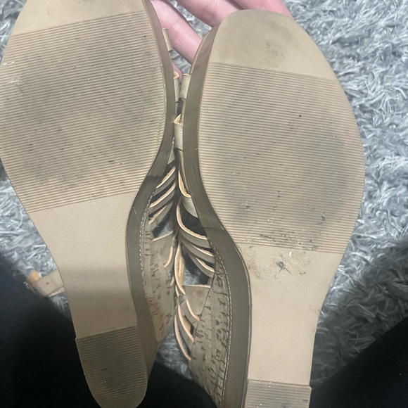 High wedges sand color - Picture 4 of 4